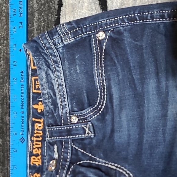 ROCK REVIVAL BETTY EMBROIDERED RHINESTONES EASY FIT BOOT-CUT DENIM JEAN - Picture 5 of 14